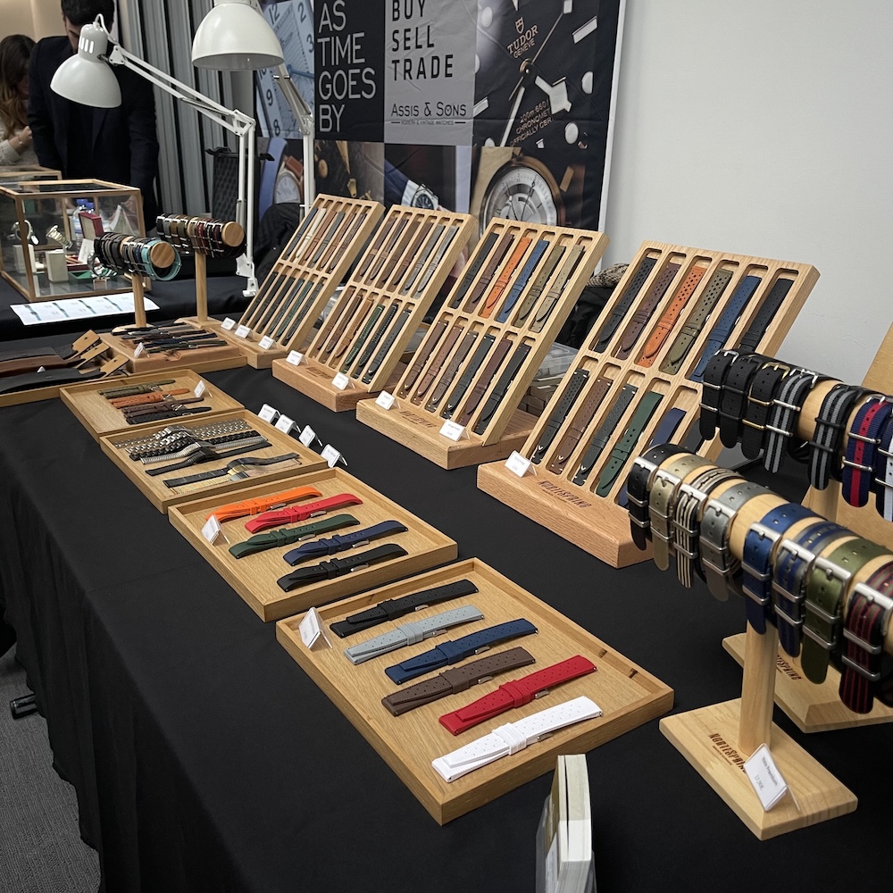 Mesa de exposição NorteSpring na Feira de Relógios vintage em Lisboa.